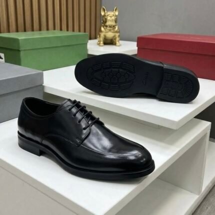 Classic leather Oxford shoes
