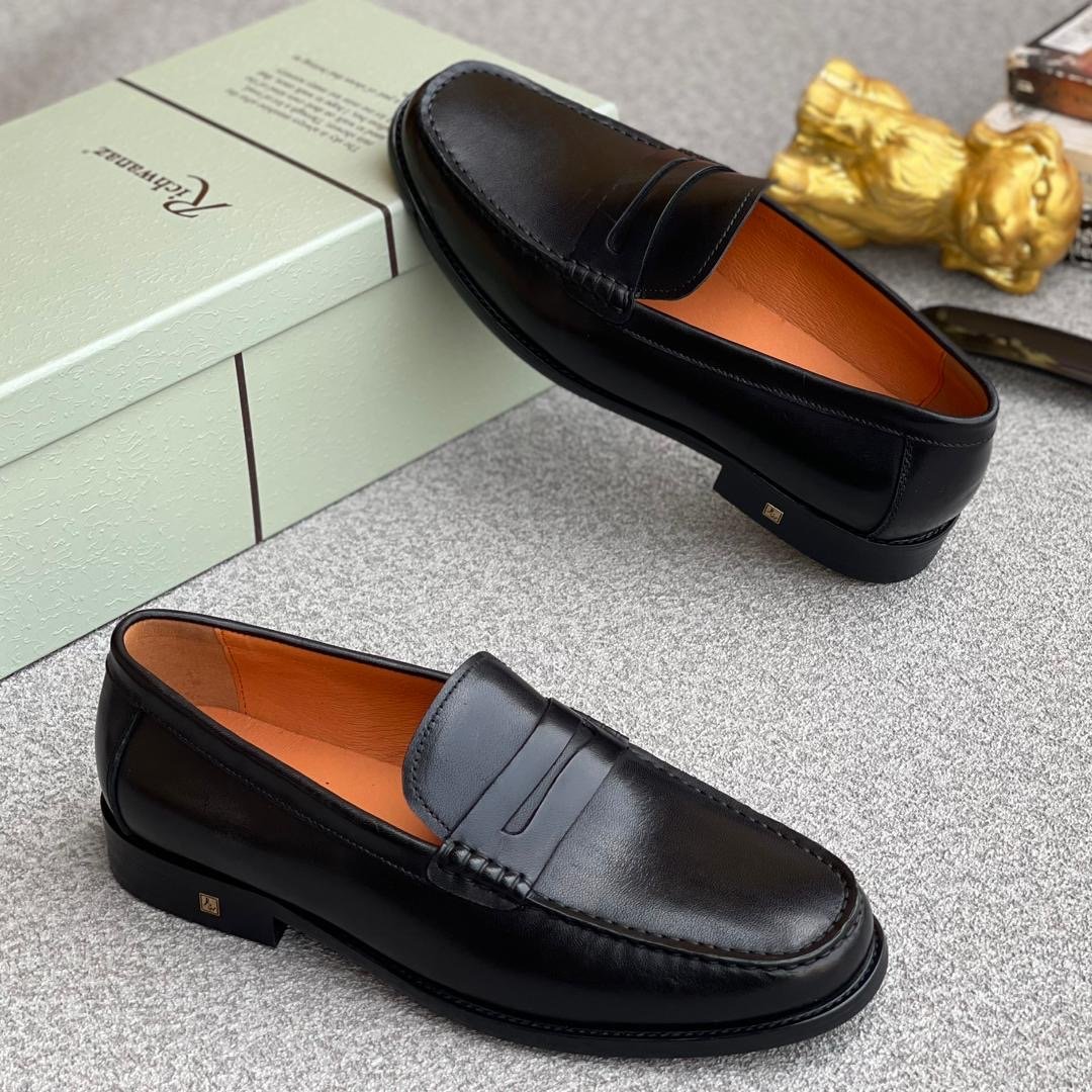 554b9a54-39e8-403e-8cba-51e1c4abe2ce