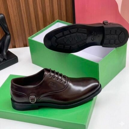 Clarks console side-buckled leather Oxford shoe dark brown