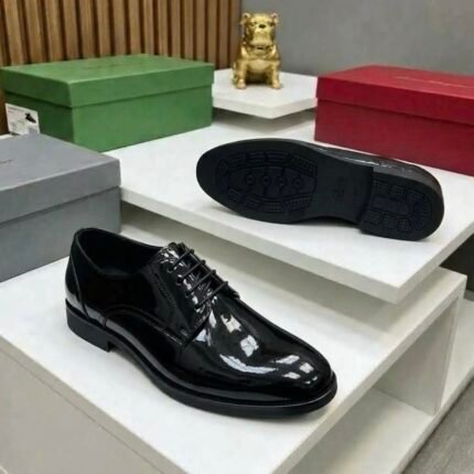 Kingsmen patent leather Oxford shoes